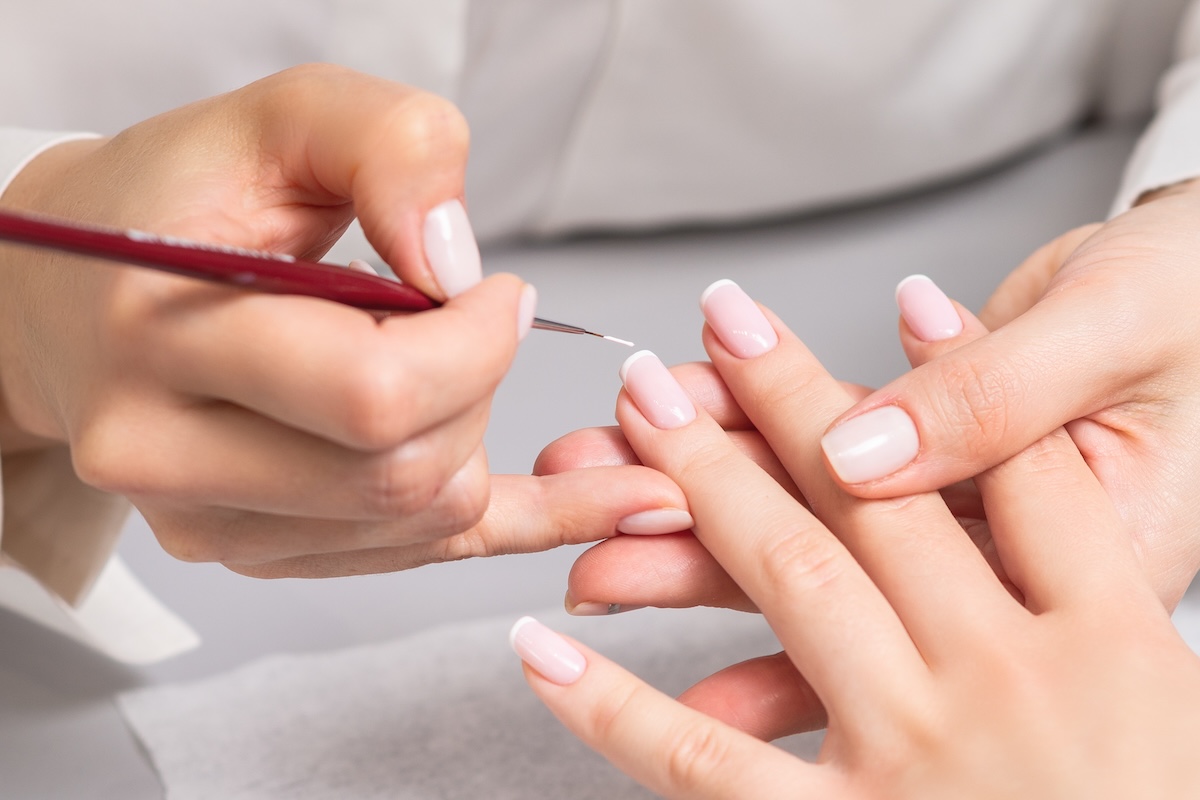 Express manicure